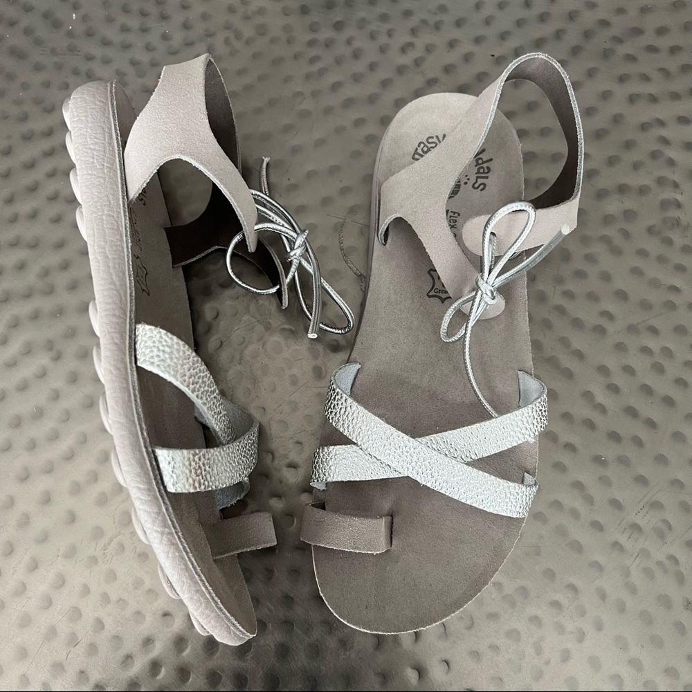 Fantasy Sandals Simone Sandal